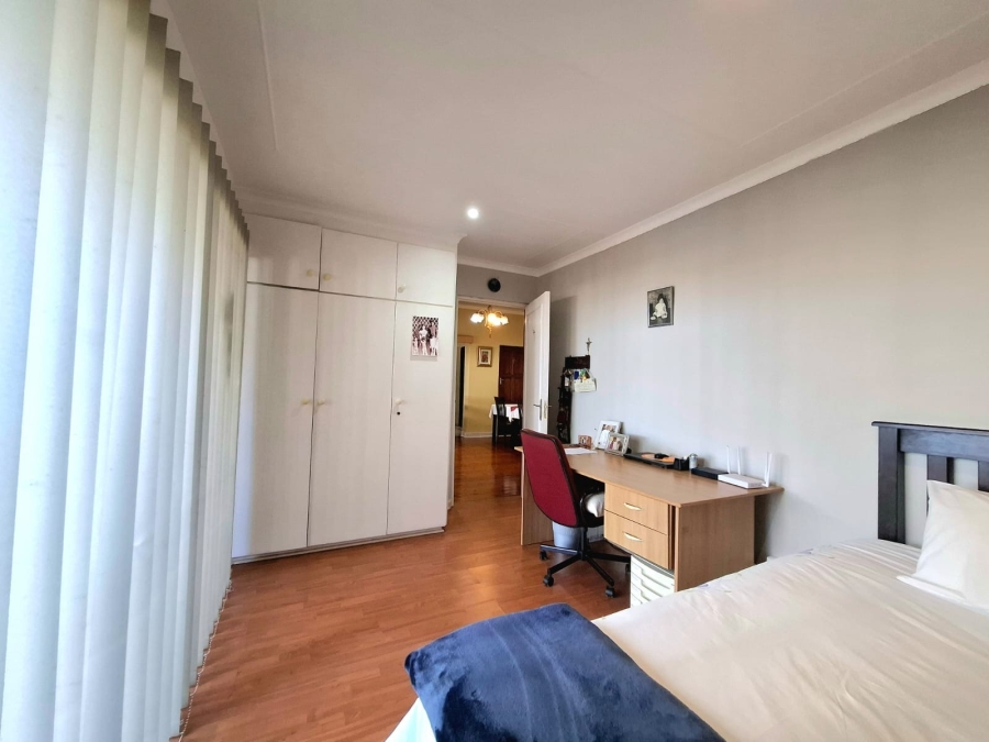 7 Bedroom Property for Sale in Gonubie Eastern Cape